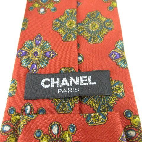 シャネル CHANEL シルクネクタイ グリポア柄 総柄 赤 緑 CHANEL（シャネル） シルクネクタイ グリポア柄 総柄 赤 緑 *A874 ☆AA