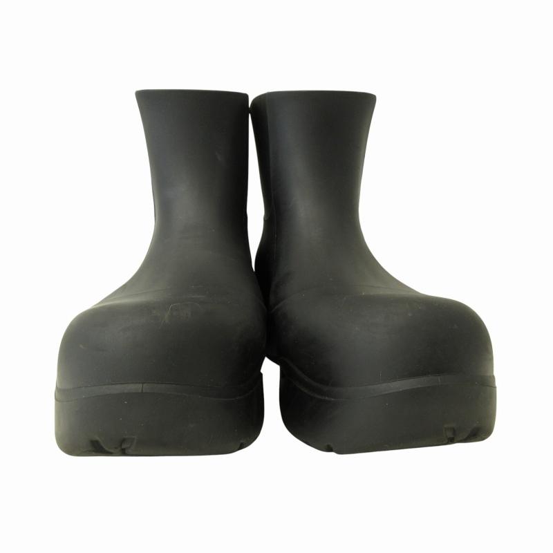 BOTTEGA VENETA（ボッテガ・ヴェネタ） パドルアンクルブーツ ラバー