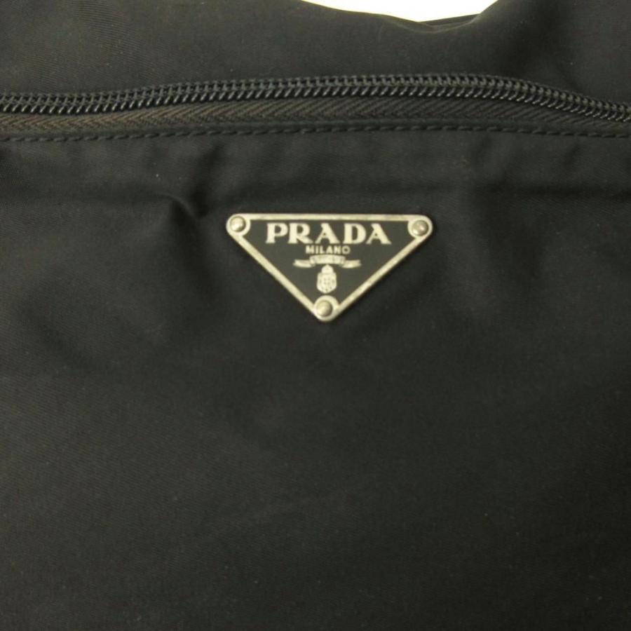PRADA（プラダ） ナイロン ショルダーバッグ 三角ロゴプレート 黒
