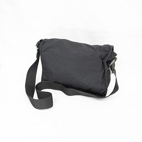 FENDI（フェンディ） ショルダーバッグ 斜め掛けバッグ クロスボディ