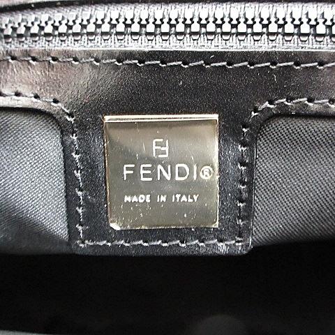 FENDI（フェンディ） ショルダーバッグ 斜め掛けバッグ クロスボディ