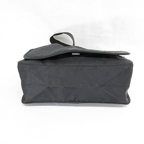 FENDI（フェンディ） ショルダーバッグ 斜め掛けバッグ クロスボディ