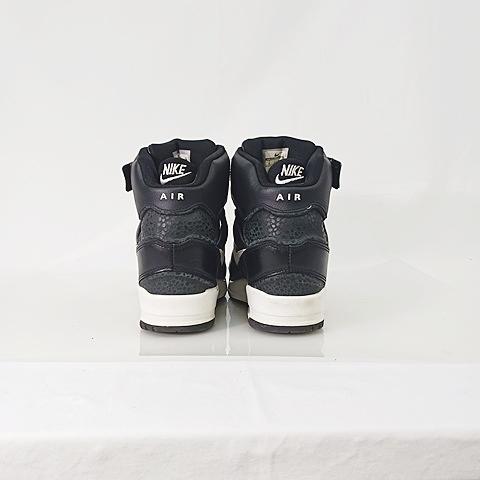 NIKE（ナイキ） エア レボリューション スカイハイ AIR REVOLUTION SKI