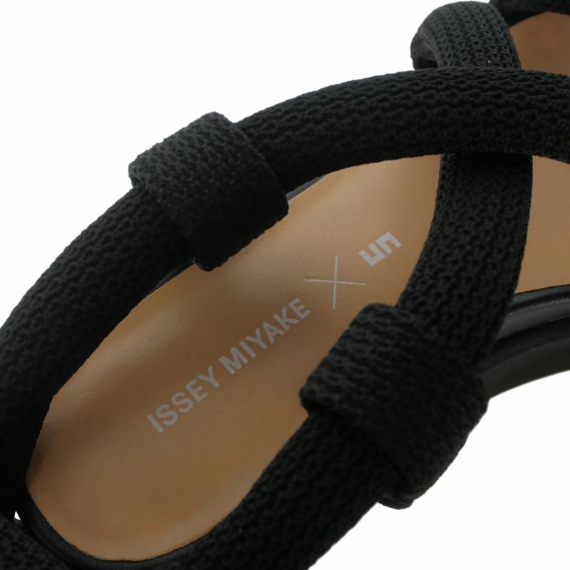 UNITED NUDE サンダル ベージュ×ブラック 38 ISSEY MIYAKE（イッセイミヤケ） × ユナイテッドヌード UNITED NUDE