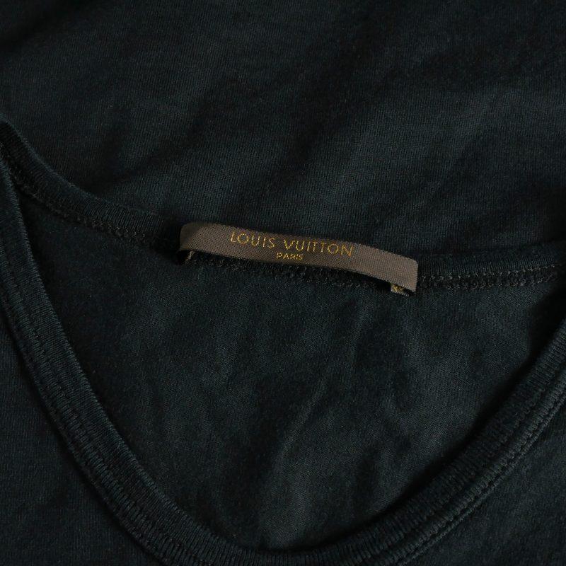 LOUIS VUITTON（ルイ・ヴィトン） エンボスロゴ ポケット Tシャツ