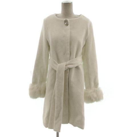 ダチュラ DaTuRa コート アウター ノーカラー ビジュー もこもこ  