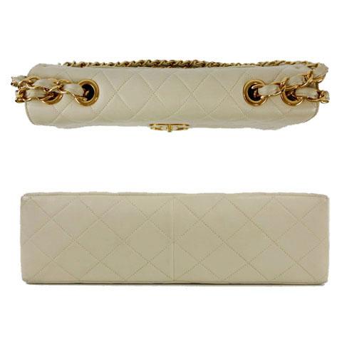 CHANEL シャネル ショルダーバッグ デカマトラッセ30 ラムスキン