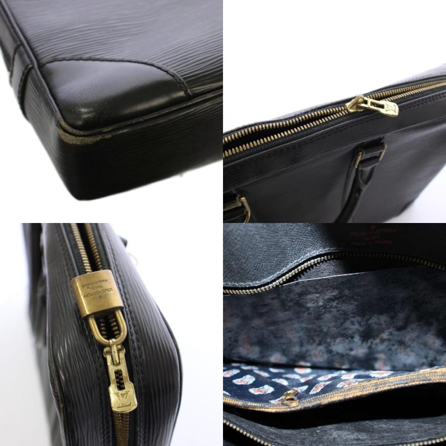 LOUIS VUITTON（ルイ・ヴィトン） エピ ポルトドキュマンヴォワヤー