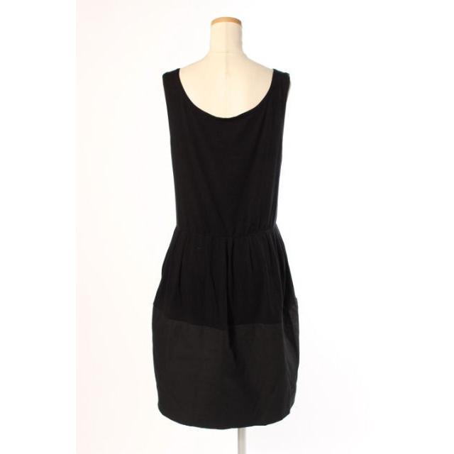 フォクシー　ノースリーブ ひざ丈ワンピース ナチュラルバイフォクシーノースリーブひざ丈ワンピース黒