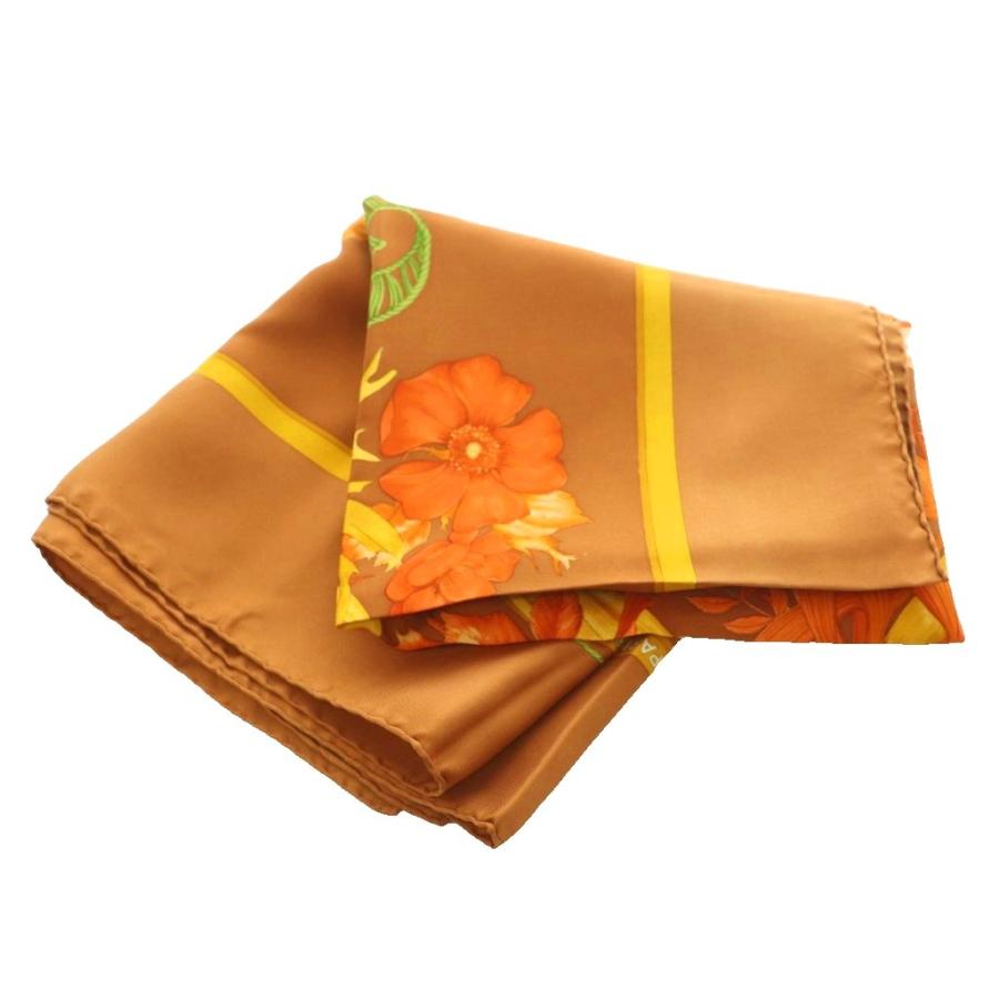 HERMES（エルメス） カレ90 スカーフ レジーナ REGINA 女王陛下 花柄