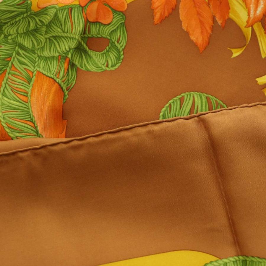 HERMES（エルメス） カレ90 スカーフ レジーナ REGINA 女王陛下 花柄