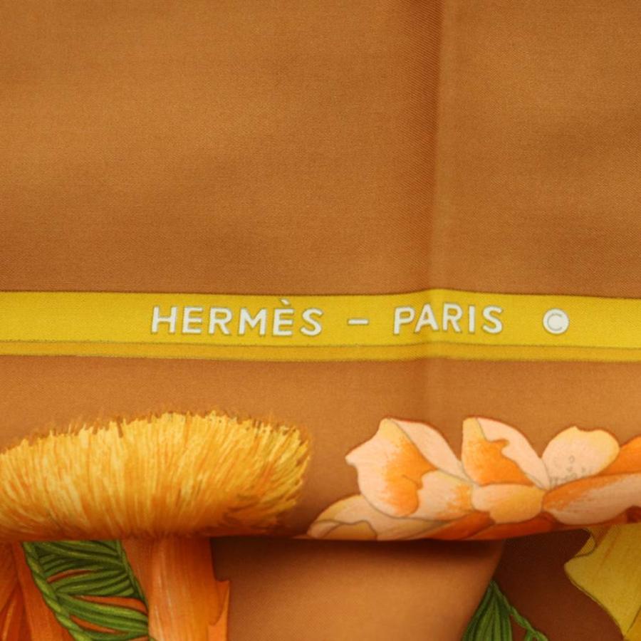 HERMES（エルメス） カレ90 スカーフ レジーナ REGINA 女王陛下 花柄