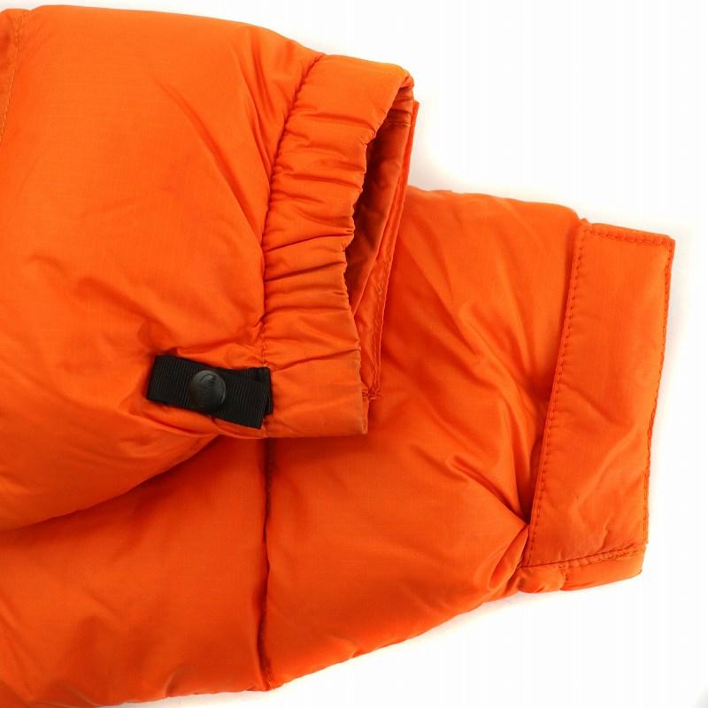 激レアMM6ノースフェイスオレンジ ブラック 700フィル マルジェラ x ノースフェイスのコラボコレクションにクローズアップ