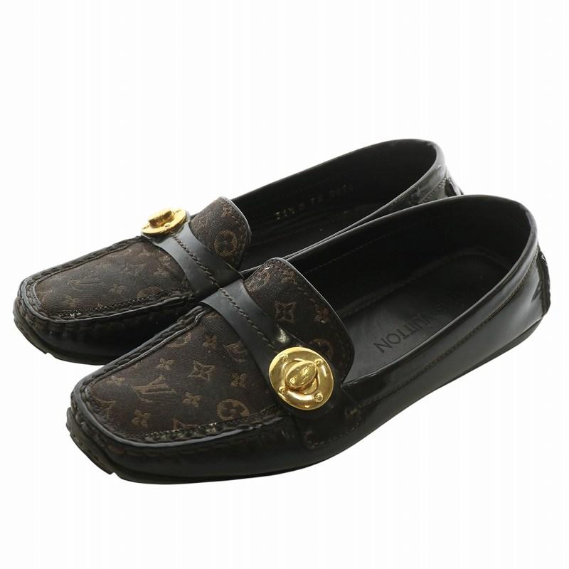 ルイヴィトン ドライビングシューズ ローファー エナメル ゴールドロゴ金具 LOUIS VUITTON（ルイ・ヴィトン） ドライビングシューズ ローファー