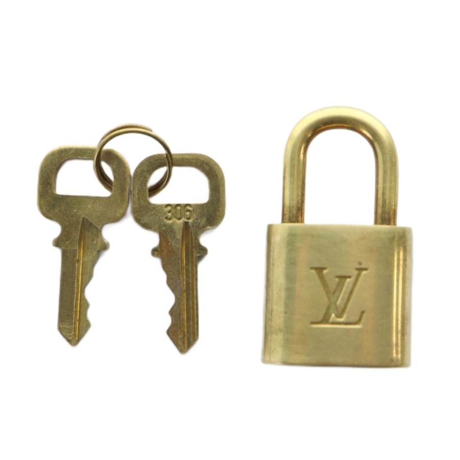 LOUIS VUITTON（ルイ・ヴィトン） カデナ 南京錠 鍵付き チャーム