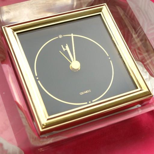 ホヤ HOYA 水晶時計 電子アラーム 置時計 ジャンク品 クリスタル 透明