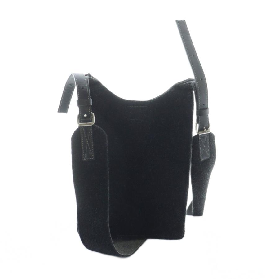 Jean Paul GAULTIER ブラックショルダーバッグ ジャンポールゴルチエ Jean Paul GAULTIER ショルダーバッグ 斜めがけ