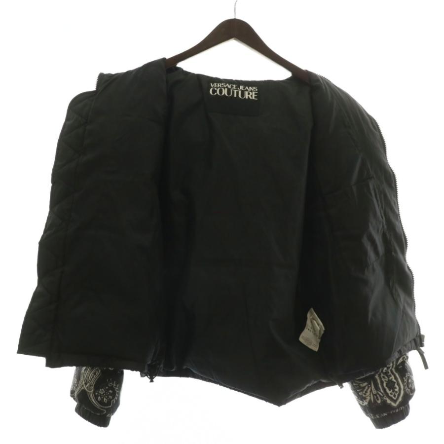 極美品　ヴェルサーチ　VERSACE 黒 ダウン　フード付き　Lサイズ　近年 VERSACE ブラック ダウンジャケット フード付き
