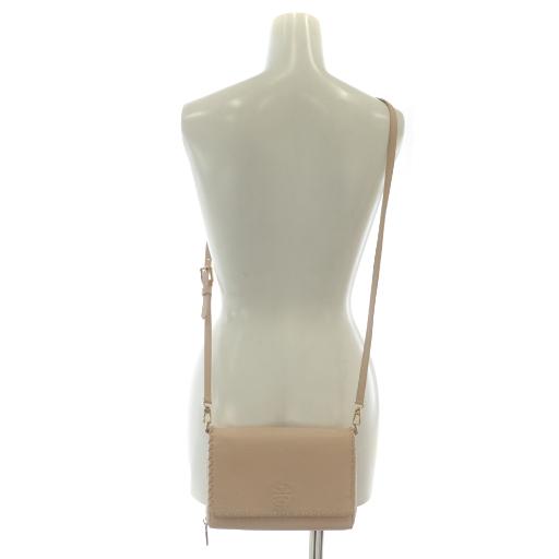 TORY BURCH（トリーバーチ） マリオン フラット ショルダーウォレット