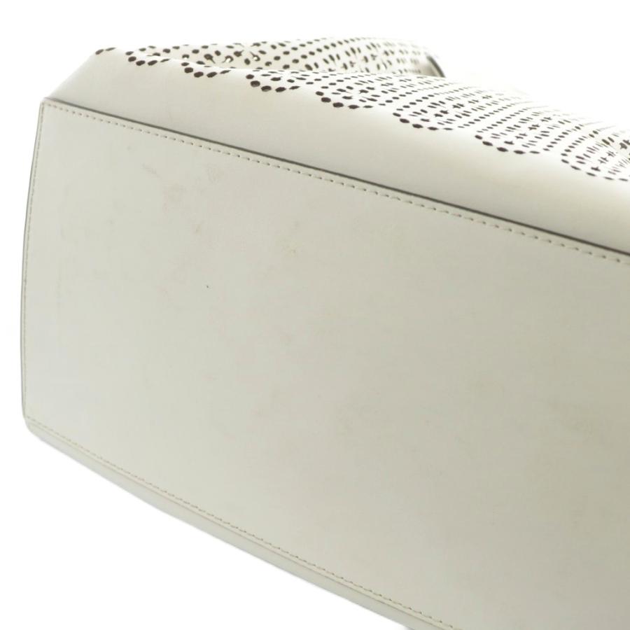 美品　FURLA ハンドバッグ　ホワイト FURLA（フルラ） トートバッグ ハンド レザー パンチング ロゴ 白