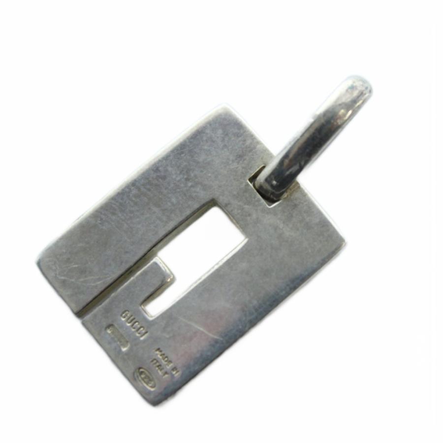 GUCCI シルバー ペンダント ネックレス GUCCI（グッチ） ペンダントトップ ネックレストップ ロゴ スクエア