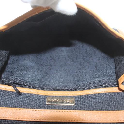 Yves Saint Laurent（イヴ・サンローラン） ショルダーバッグ クラッチ