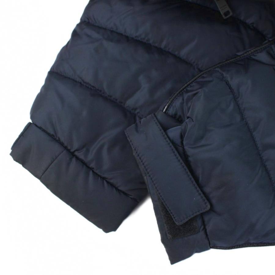 PRADA（プラダ） ダウンジャケット 三角ロゴ トライアングル 止水