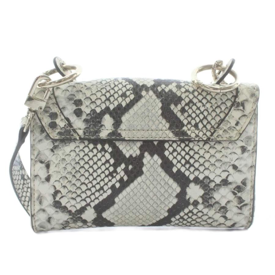ゲス GUESS ショルダーバッグ レザー パイソン柄 ロゴ シルバー金具 白 