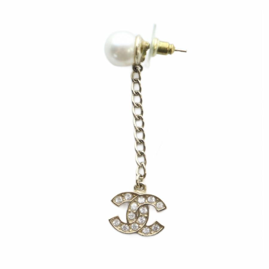 CHANEL（シャネル） ピアス アクセサリー 片耳のみ フェイクパール 