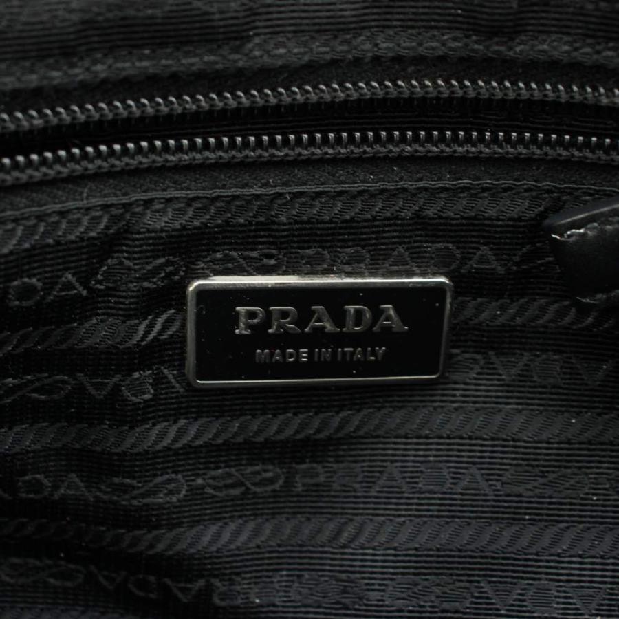 PRADA（プラダ） ショルダーバッグ ナイロン ロゴ 三角プレート 黒