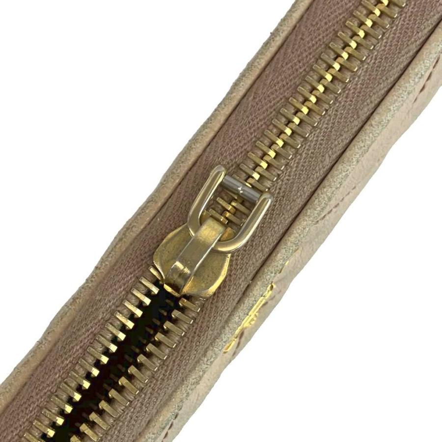 PRADA 長財布 ラウンドファスナー キルティング ゴールド金具 ベージュ PRADA（プラダ） 長財布 レザー キルティング ラウンドファスナー ロゴ