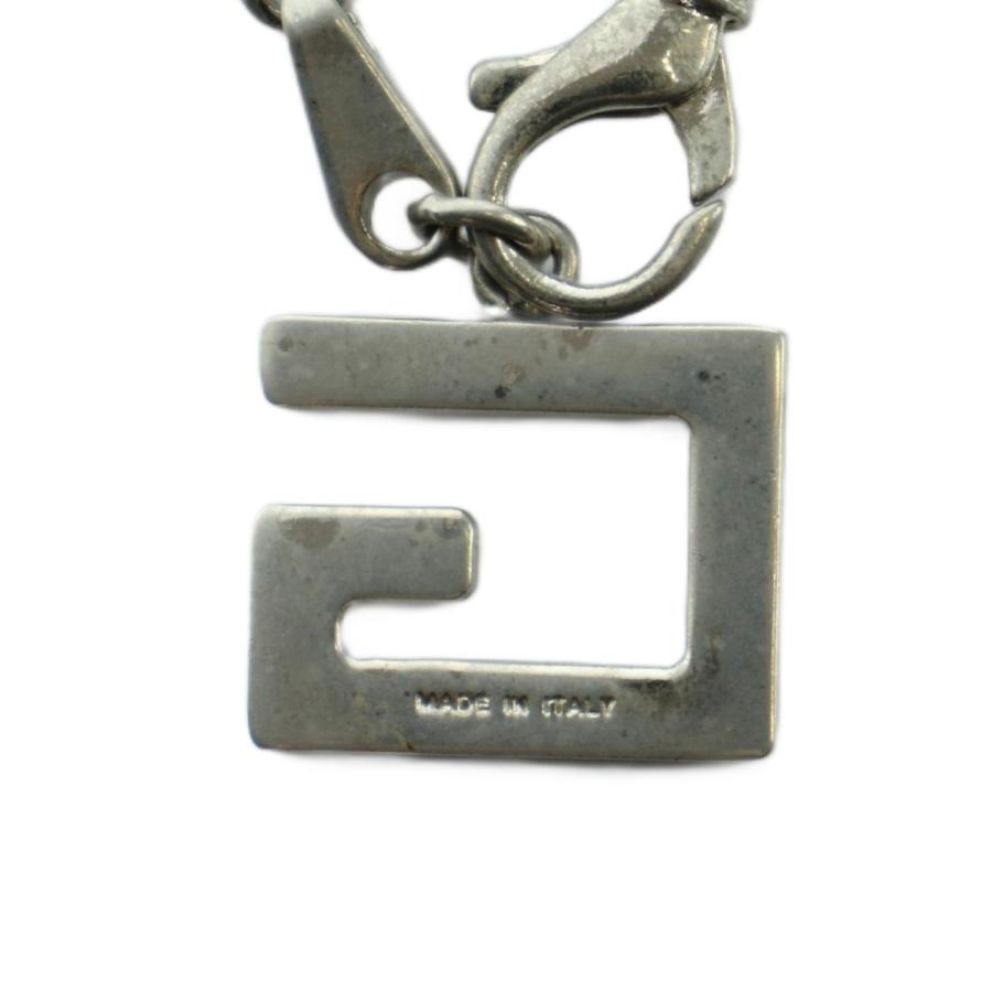 GUCCI（グッチ） ネックレス アクセサリー ペンダント ロゴ シルバー色