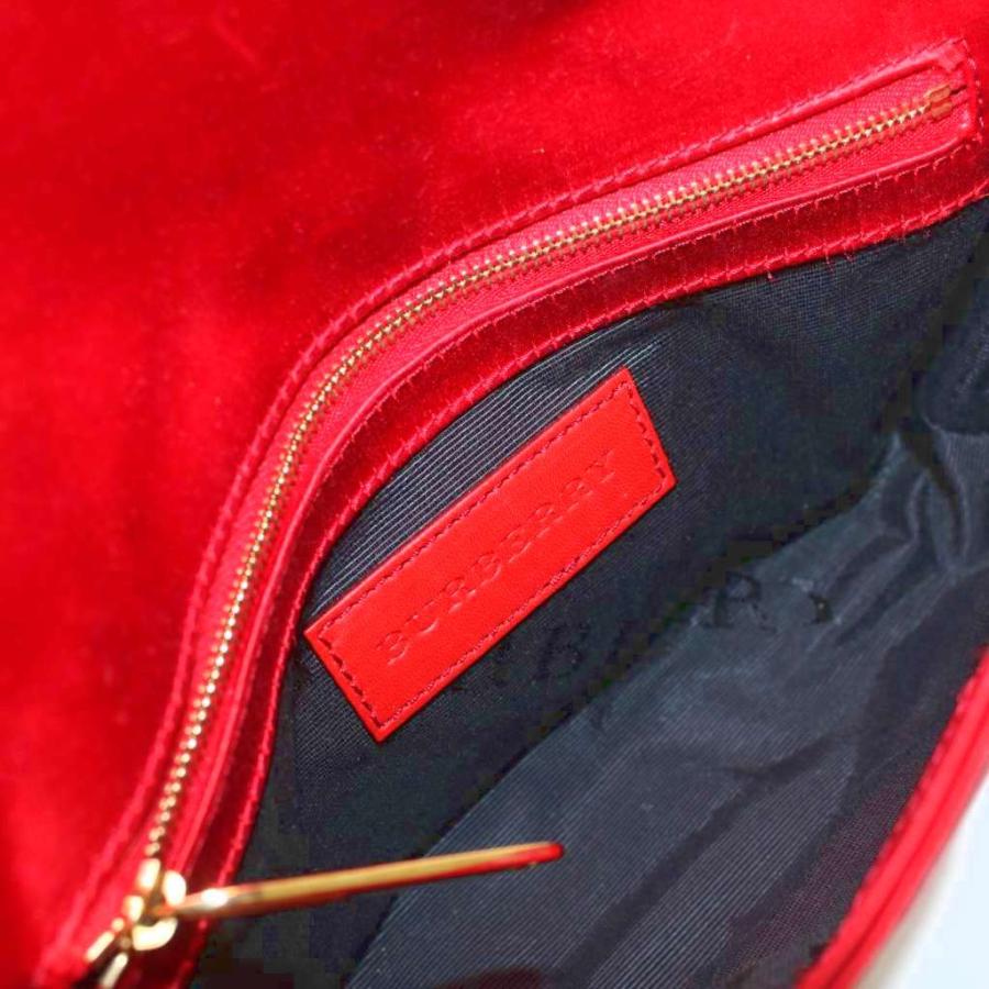 BURBERRY ショルダーバッグ レッド BURBERRY（バーバリー） ショルダーバッグ 斜めがけ サテン 型押し