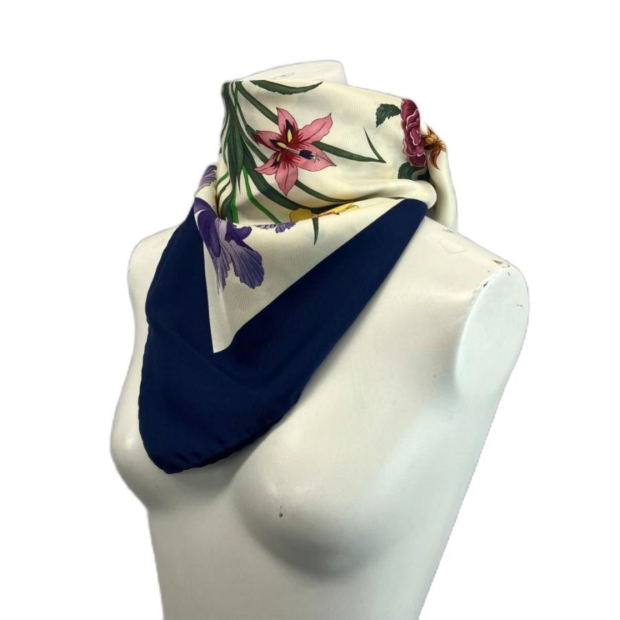 GUCCI（グッチ） スカーフ 大判 絹 シルク 花柄 昆虫 ロゴ 総柄 マルチ
