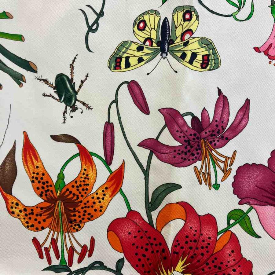 GUCCI（グッチ） スカーフ 大判 絹 シルク 花柄 昆虫 ロゴ 総柄 マルチ