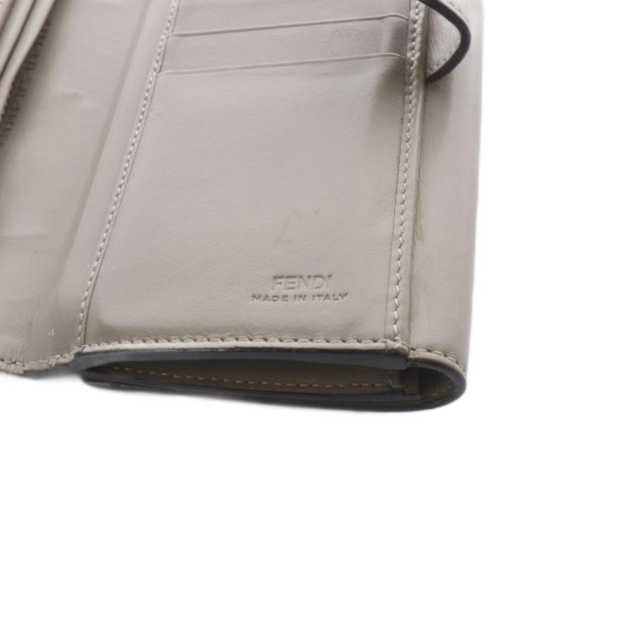 FENDI フェンディ　長財布　ターンロック　ピーカブー　セレリア　グレー FENDI（フェンディ） ピーカブー セレリア 長財布 小銭入れあり 二