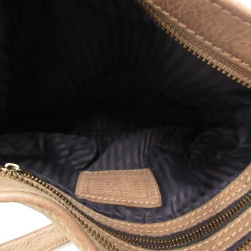 COACH（コーチ） オールドコーチ USA製 4933 ショルダーバッグ 斜