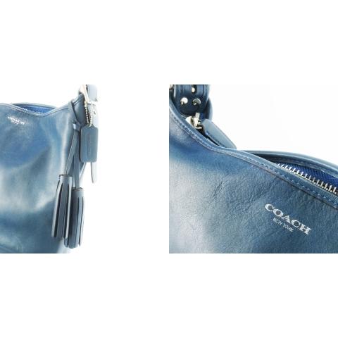 COACH（コーチ） レガシー ショルダーバッグ レザー 革 ロゴ タッセル