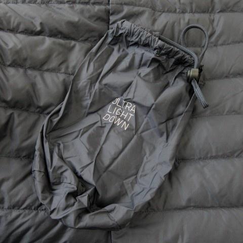 ユニクロ（UNIQLO） UNIQLO ULTRA LIGHT DOWN ダウンベスト L 紺 