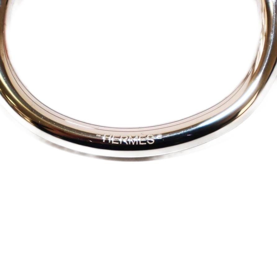 【美品】HERMES ウッド☓シルバーチャーム付き　スカーフリング 直営買付【HERMES】スカーフリング 《チャーム・馬銜》 (HERMES