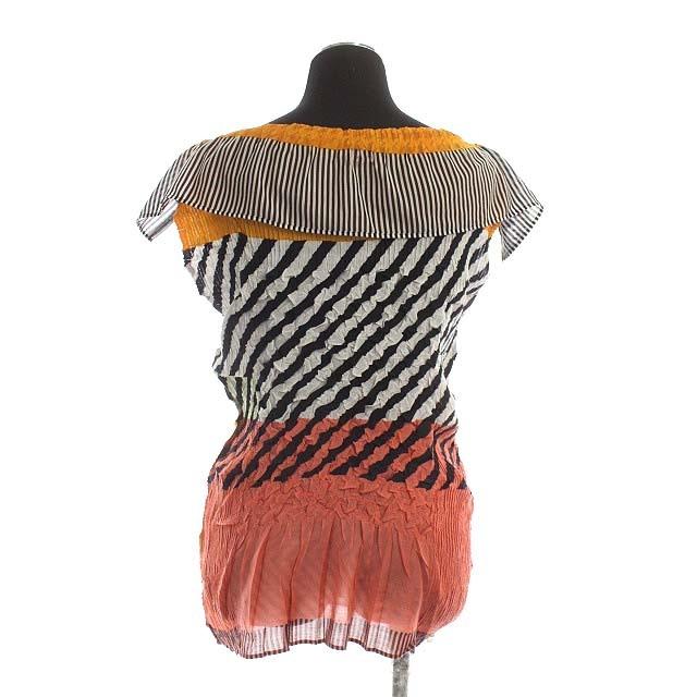 イッセイミヤケ ISSEY MIYAKE 総柄 オフショルダー プリーツ トップス