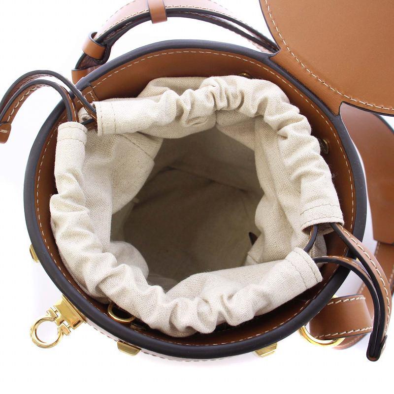 Salvatore Ferragamo ベージュ かごバッグ