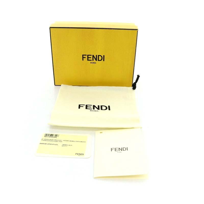 FENDI（フェンディ） ピーカブー コンパクト ウォレット 財布 2つ折り