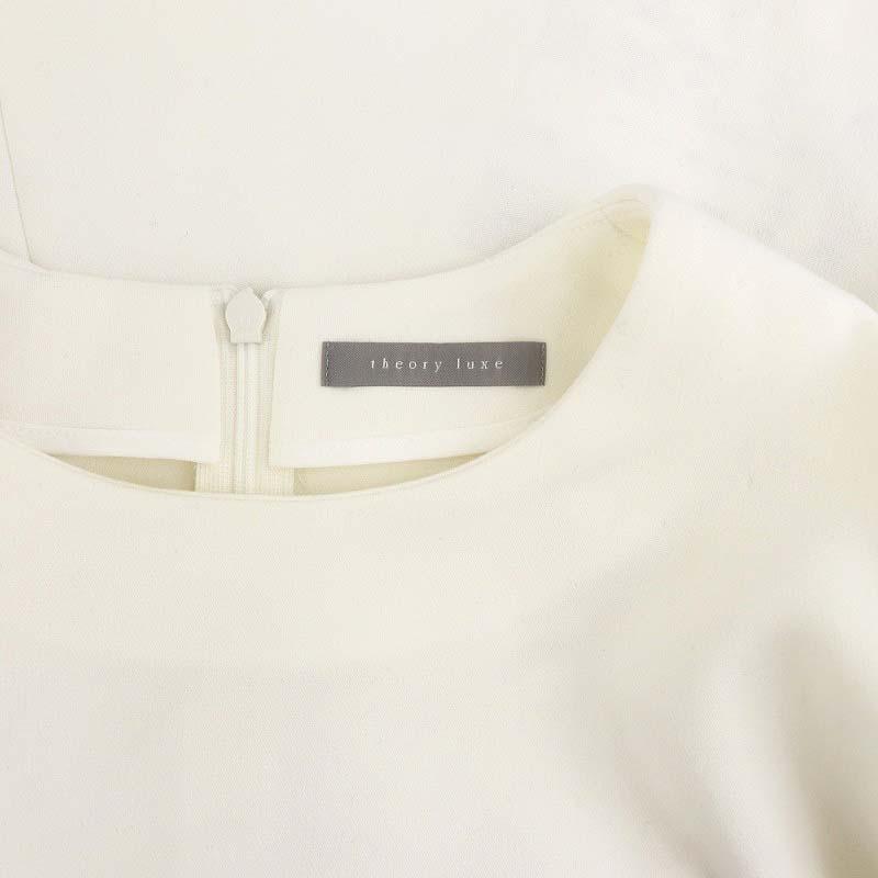 theory 丸首長袖カットソー　ホワイト　タグ付き theory 丸首長袖カットソーホワイトタグ付き