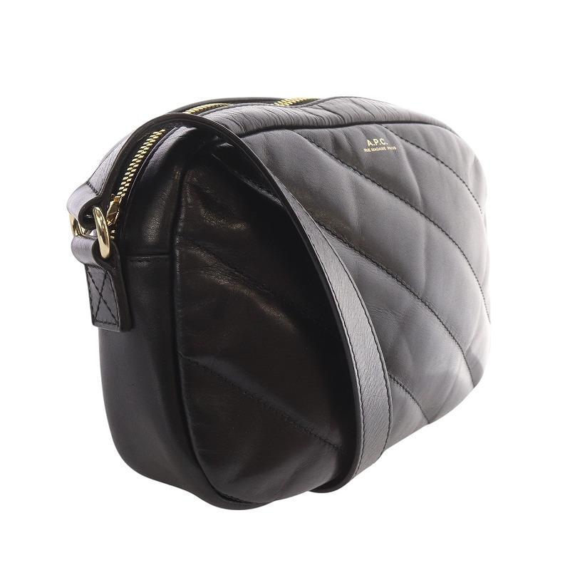 アーペーセー A.P.C. キルティング ショルダーバッグ レザー ブラック A.P.C. ブラック キルティング ショルダーバッグ