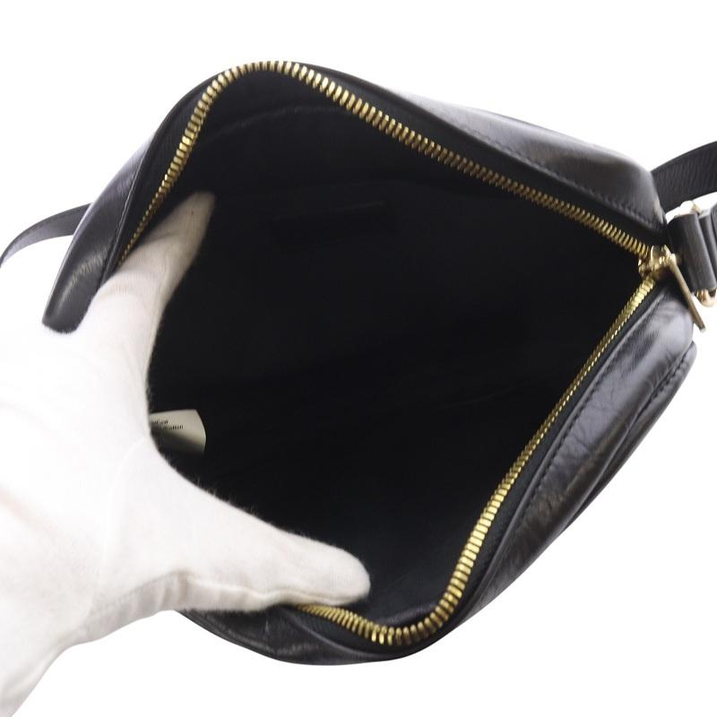 A.P.C. ブラック キルティング ショルダーバッグ