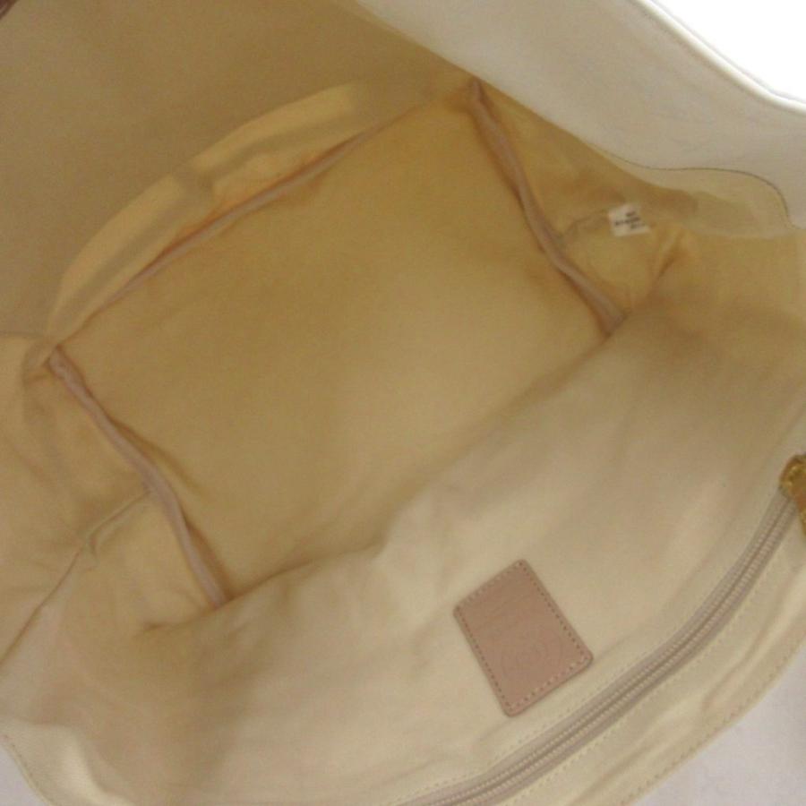 russet トートバッグ　ほぼ新品　美品　フリンジ加工　大人気 russet トートバッグ ほぼ新品 美品 フリンジ加工 大人気 - メルカリ