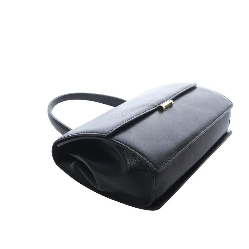 【極希少】Valextra ヴァレクストラ アザラシ レザー ハンドバッグ 黒 極希少】Valextra ヴァレクストラ アザラシ レザー ハンドバッグ 黒