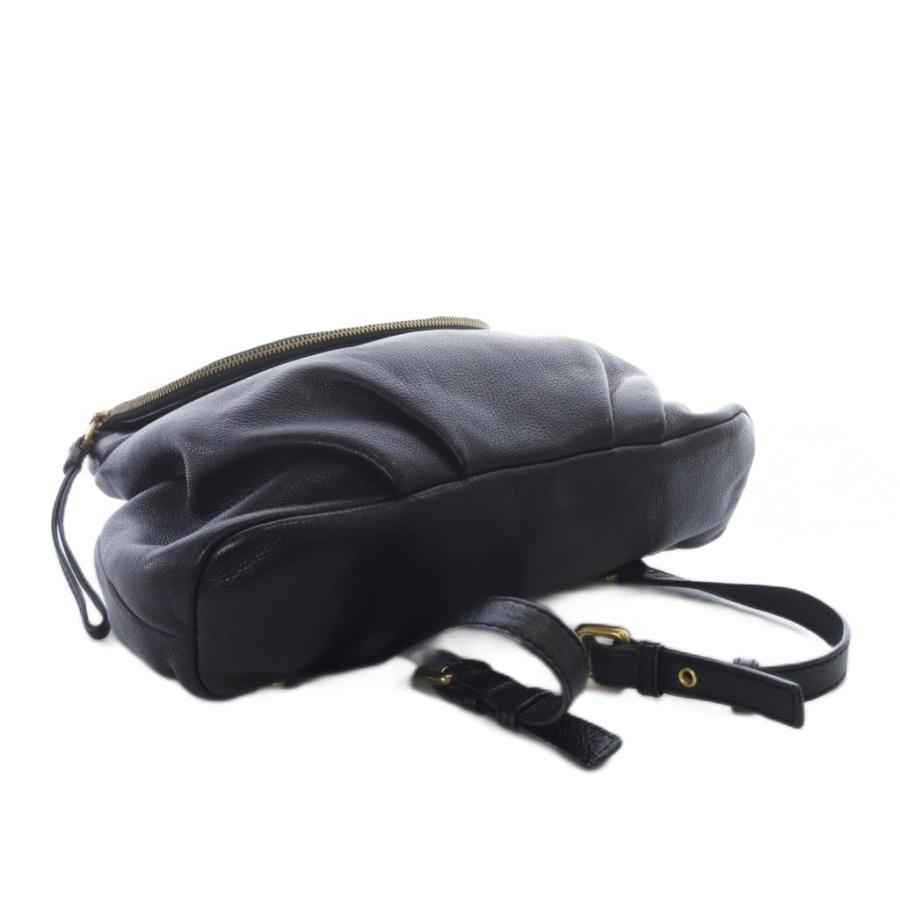 MARC BY JACOBS マークバイマークジェイコブス by レザー フラップ