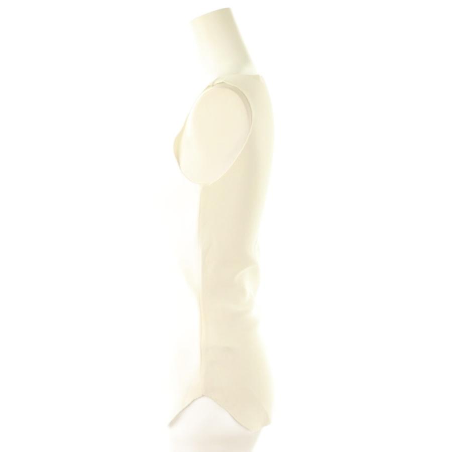 マメクロゴウチ Mame Kurogouchi 25SS Asymmetric Neck Knitted